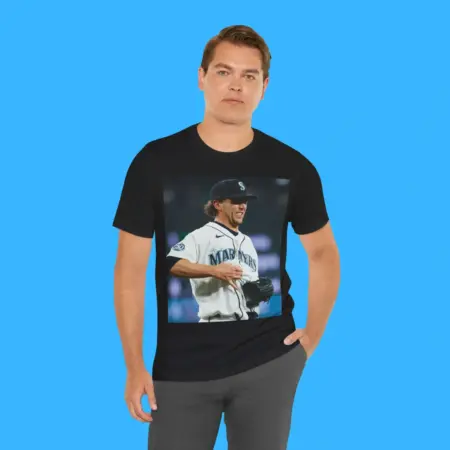 Mariners Catch Ball in Shirt