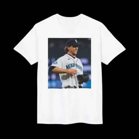 Mariners Catch Ball in Shirt